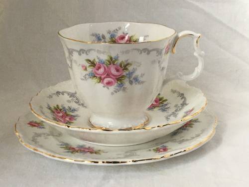 Royal Albert `TRANQUILLITY`,Trio - c1969 Cup Shape,Gainsborough, Malvern,