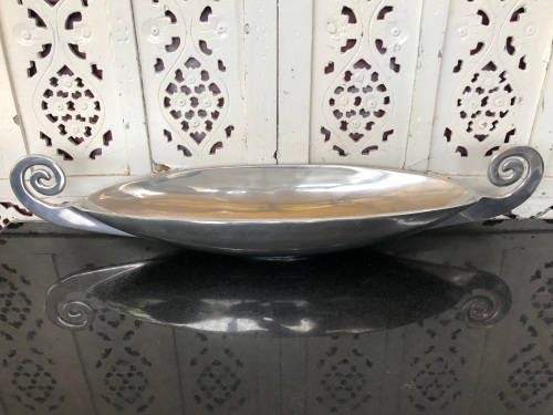 WOW !!! CARROL BOYES FUNCTIONAL ART - VIKING PATTERN BANANA BOWL - CLEARLY MARKED