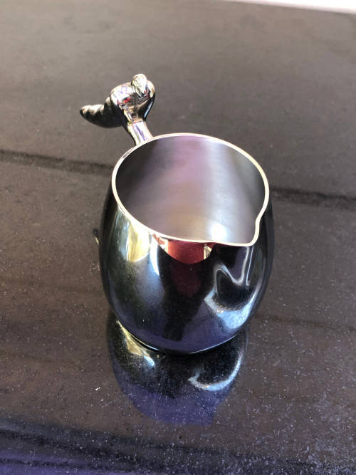 CARROL BOYES (1954 - 2019) ACROBAT PATTERN MILK JUG - BARREL SHAPE - BRAND NEW - CLEARLY MARKED