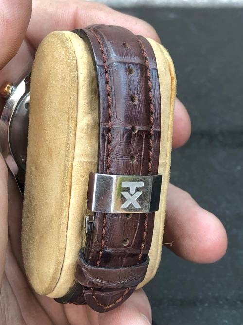 TIMEX WORLD TIME INTELLIGENT QUARTZ WATCH WITH LEATHER STRAP - LIKE NEW - WORKING 100%