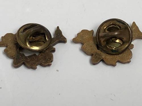 RARE PAIR OF SOUTH AFRICAN SPRINGBOK RUGBY COLLAR PINS