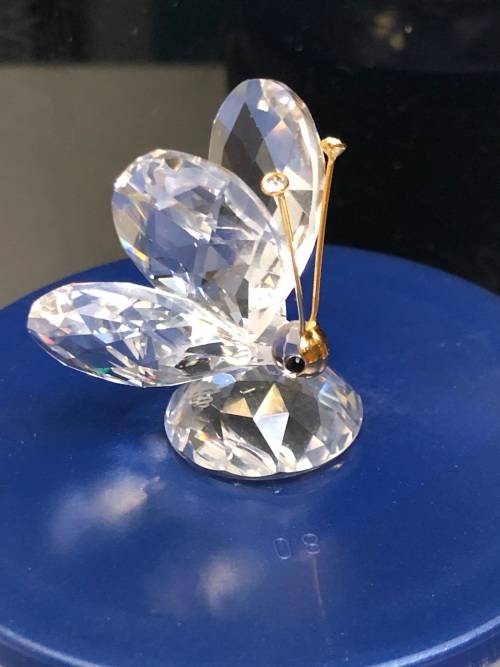 SMALL SWAROVSKI CRYSTAL BUTTERFLY IN AN ORIGINAL BOX - MINT CONDITION