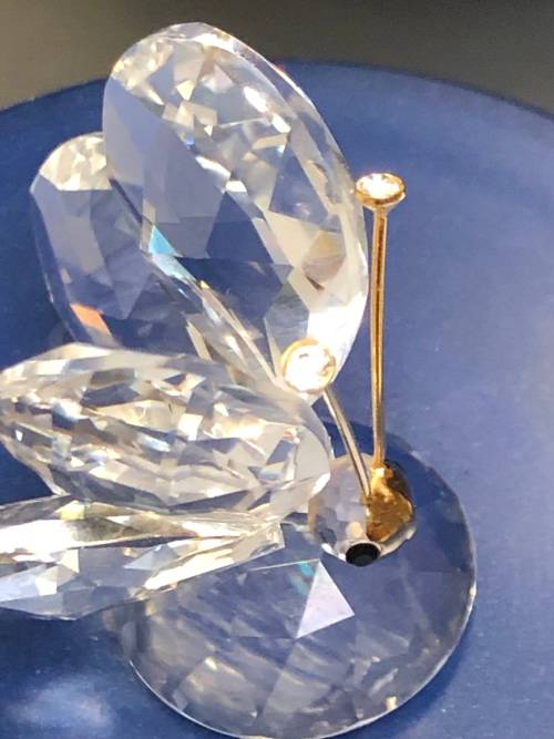 SMALL SWAROVSKI CRYSTAL BUTTERFLY IN AN ORIGINAL BOX - MINT CONDITION