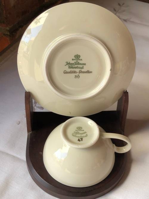 Johann Seltmann Vohenstrauß c1955 - Bavaria tea cup and saucer duo - Mint