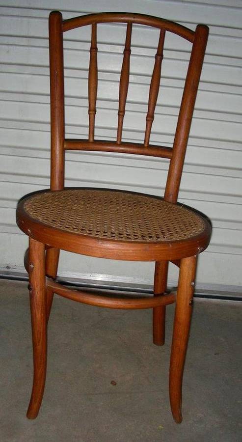 Vintage solid wood Bentwood chair in Red Beech with rattan seat & spindle back - Fab