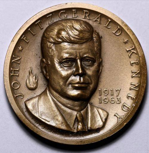 JF Kennedy - solid bronze medal 1963 - signed by designer Menconi