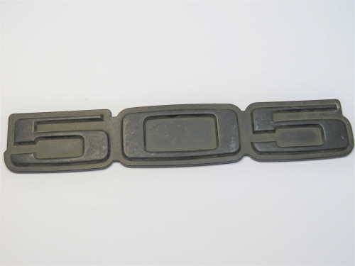 Vintage Peugeot 505 badge