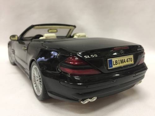 Maisto Mercedes-Benz SL55 AMG V8 kompressor model car - scale 1/18