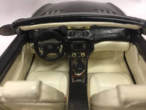 Maisto Mercedes-Benz SL55 AMG V8 kompressor model car - scale 1/18