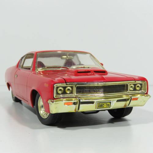 Road signature 1970 AMC Rebel model car - Scale 1/18 - Left front suspension support arm broken