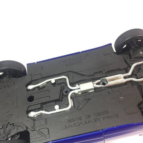 Welly Jaguar F-Pace model car - scale 1/24