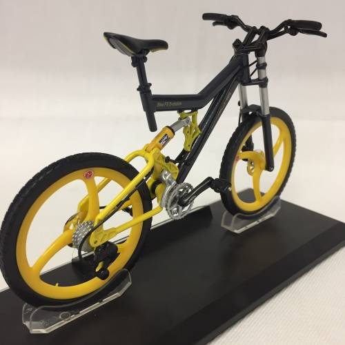 Welly Porsche Bike FS Evolution mountain bike model - scale 1/10