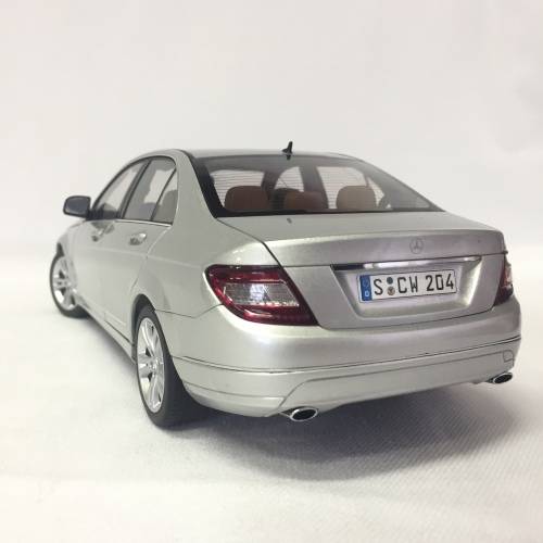AutoArt Mercedes-Benz C-class model car - scale 1/18