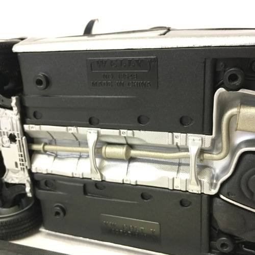 Welly Volskwagen Golf V 1.6 FSi model car - scale 1/18