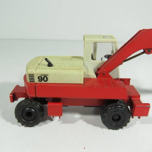 Gescha Poclain 90 excavator with clam die-cast construction model - Scale 1/50