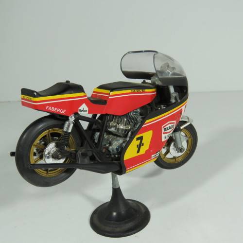 Polistil Suzuki #7 Barry Sheene grand prix motorcycle model - Scale 1/15