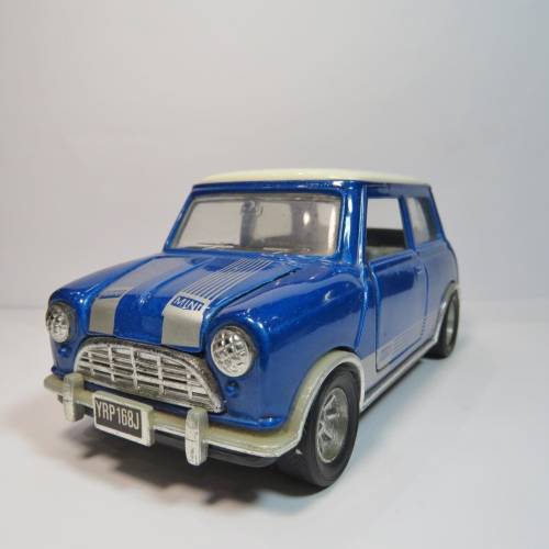 Vintage Mini Cooper die-cast model car - Pull back action