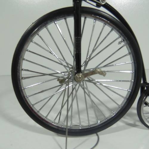 Penny Farthing die-cast bicycle model
