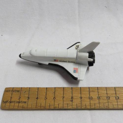Matchbox Skybusters SB-3 space shuttle die-cast model
