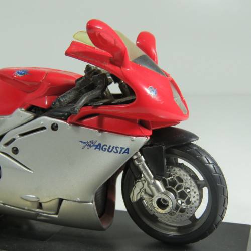 Maisto MV Augusta F4S model motorcycle  scale 1/18