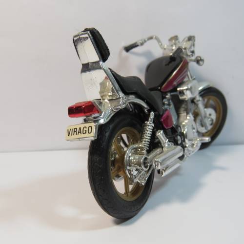 Maisto Yamaha XV1000 Virago model motorcycle - Scale 1/18