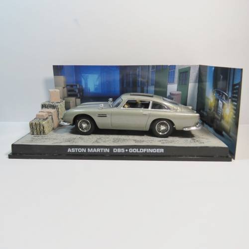 James Bond 007 - Aston Martin DB5 model car - Goldfinger