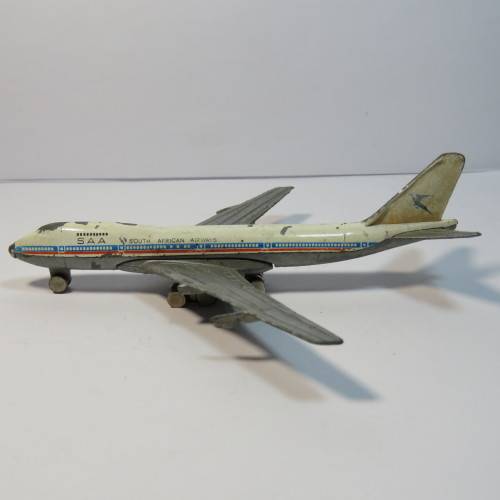Playart Boeing 747 SAL "Suid-Afrikaanse Lugdiens" die-cast plane - Missing wheel