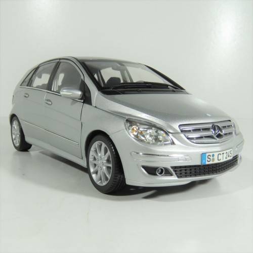 Kyosho Mercedes-Benz B-Class model car - Scale 1/18