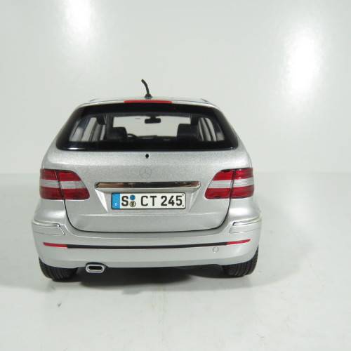 Kyosho Mercedes-Benz B-Class model car - Scale 1/18
