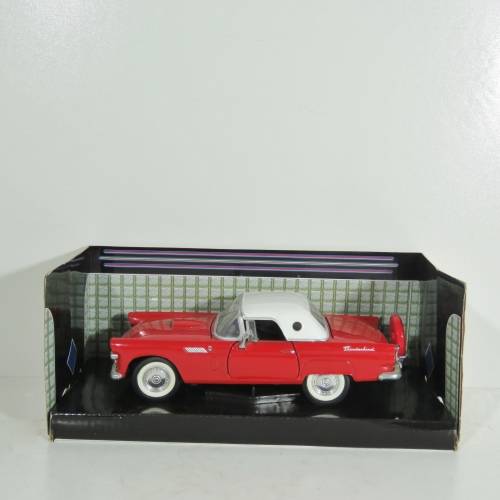 Motor Max 1956 Ford Thunderbird model car with box - Scale 1/24