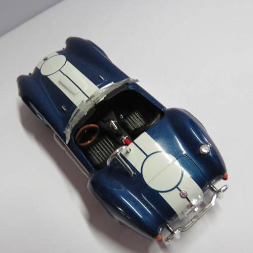 DelPrado Cobra 427 die-cast model car - Scale 1/43
