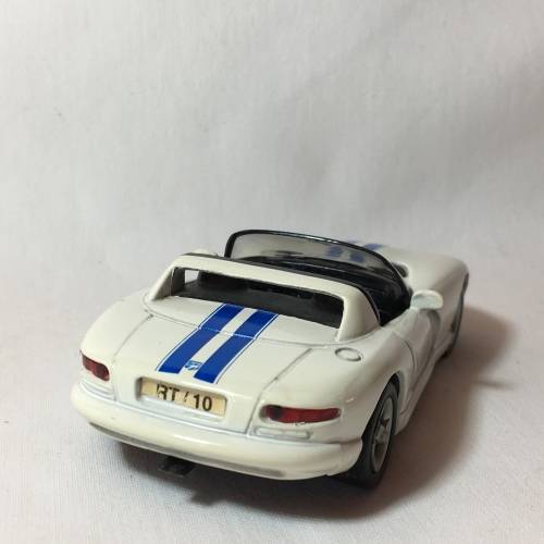 Maisto Dodge Viper RT/10 model car - Scale 1/39