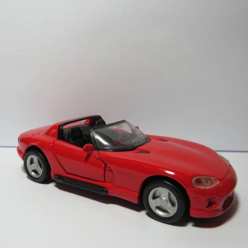 Maisto Dodge Viper model car - Scale