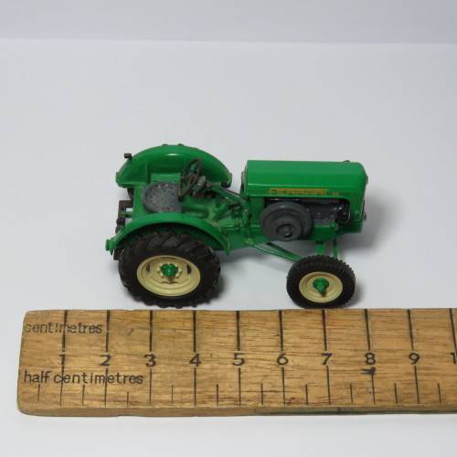 1950 Ferrari F2 model tractor - Universal Hobbies - Scale 1/43