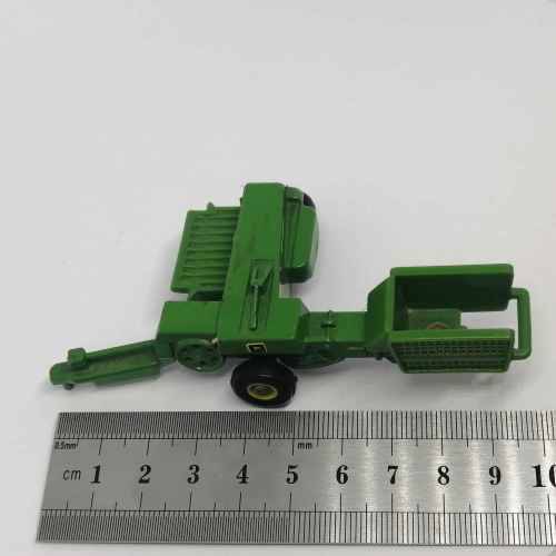 ERTL John Deere 348 square baler