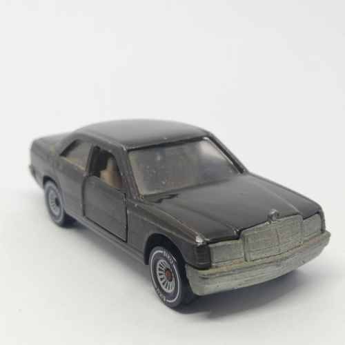 Siku #1054 Mercedes-Benz 190 E model car