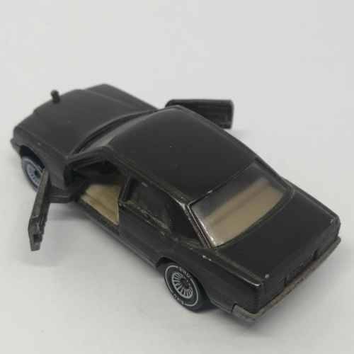 Siku #1054 Mercedes-Benz 190 E model car