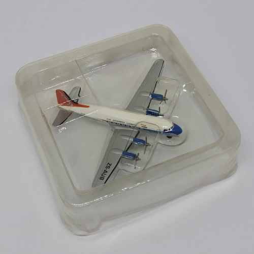 Herpa South African Airways Douglas DC-4 ZS-AUB model airplane