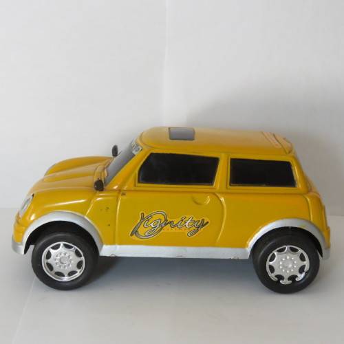 Mini friction car - All plastic about 1:32 scale