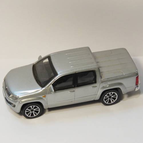 Bburago Volkswagen Amarok double cab pickup truck model - Scale 1/43