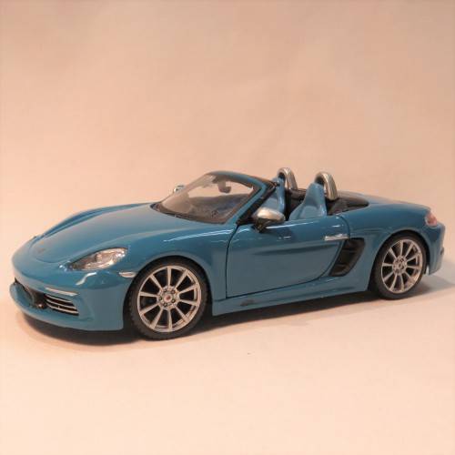 Bburago Porsche 718 Boxster model car - Interior repainted - Scale 1/24
