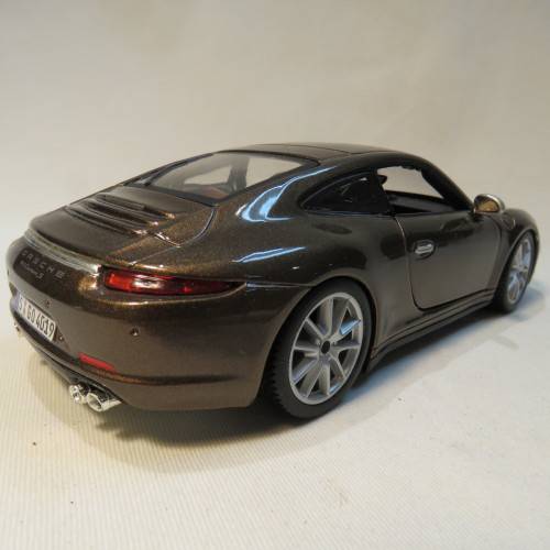 Bburago Porsche 911 Carrera S model car - Scale 1/24