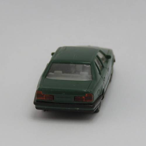 Wiking BMW 750i plastic model car - HO scale