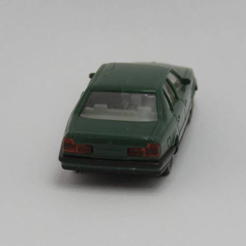 Wiking BMW 750i plastic model car - HO scale