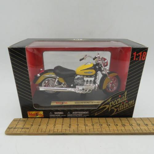 Maisto Honda F6C die-cast motorcycle - Scale 1/18 in box