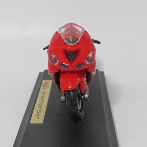 Maisto Kawasaki Ninja ZX-14 die-cast motorcycle - Scale 1/18 in box