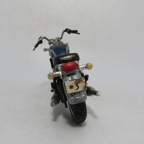 Maisto Triumph 900 Thunderbird model motorcycle - Scale 1/18