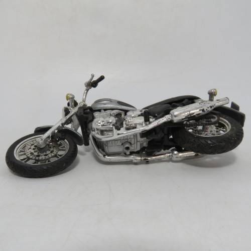 Maisto Triumph 900 Thunderbird model motorcycle - Scale 1/18