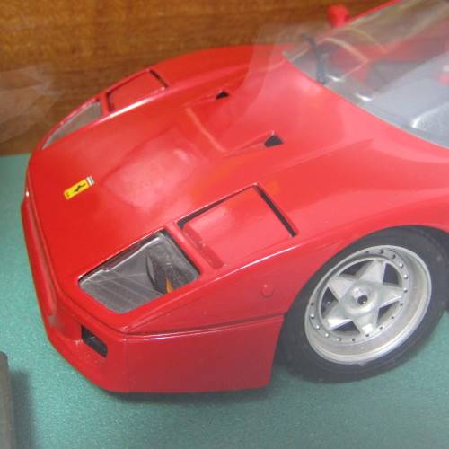 Polistil Tonka Ferrari F40 model car diorama garage - scale 1/18