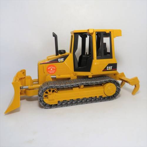 2005 Bruder CAT bulldozer with ripper 1443/1 plastic - Scale 1/16